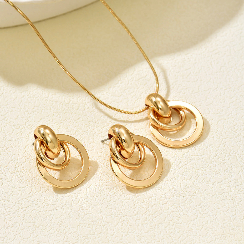Linked Circle Pendant Jewelry — product image 3