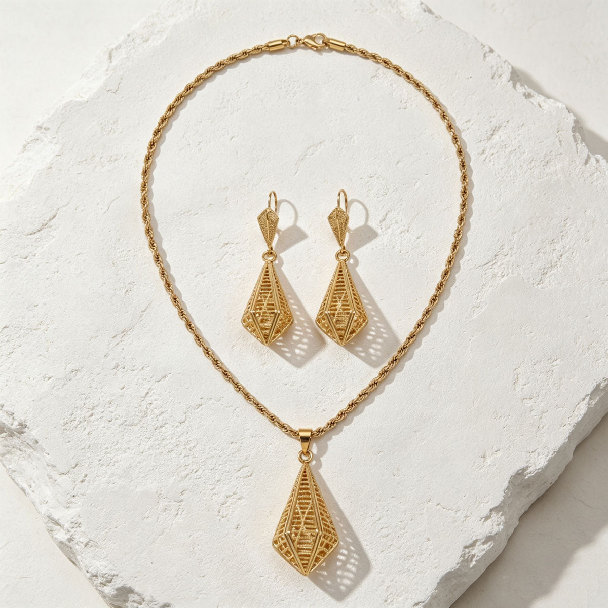 Openwork Diamond-Shape Pendant Jewelry — product image 4