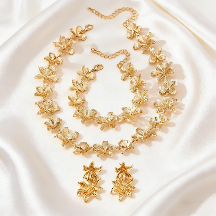 Linked Small Flower Jewelry — product image 4