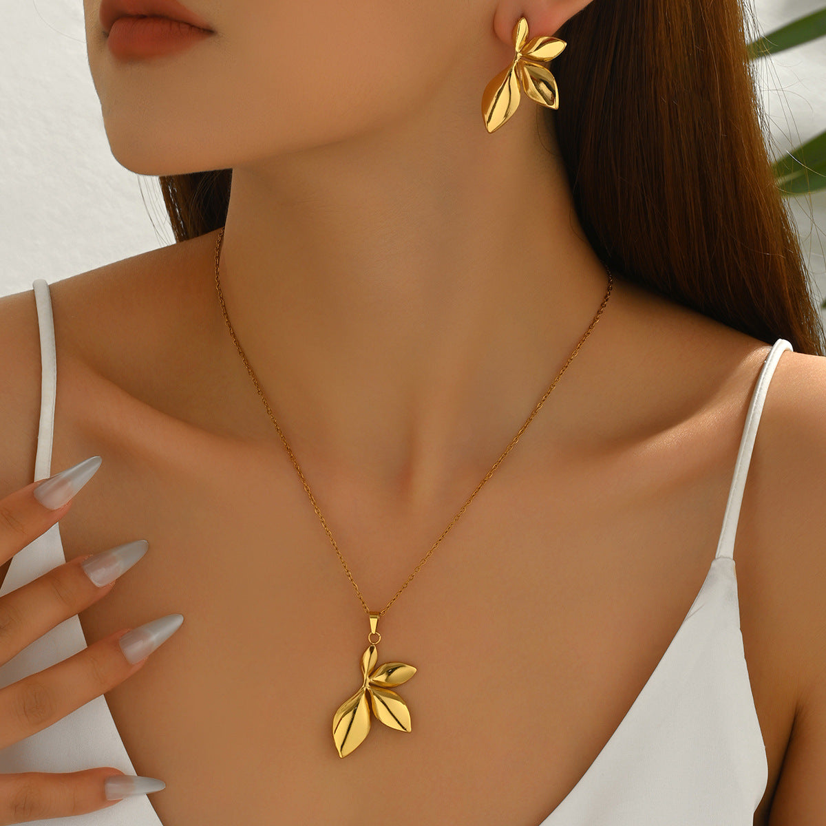 Open Spiral Pendant Jewelry — product image 3