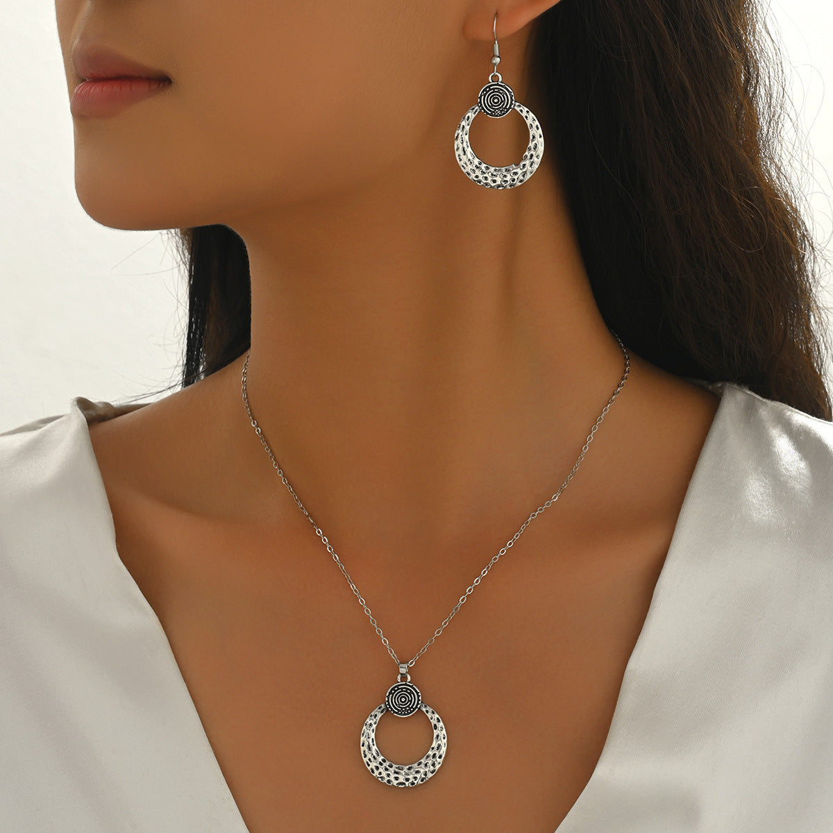 Textured Open Circle Jewelry — product image 2