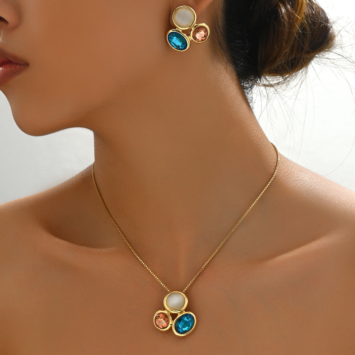 Three-Color Cluster Jewelry — product image 2