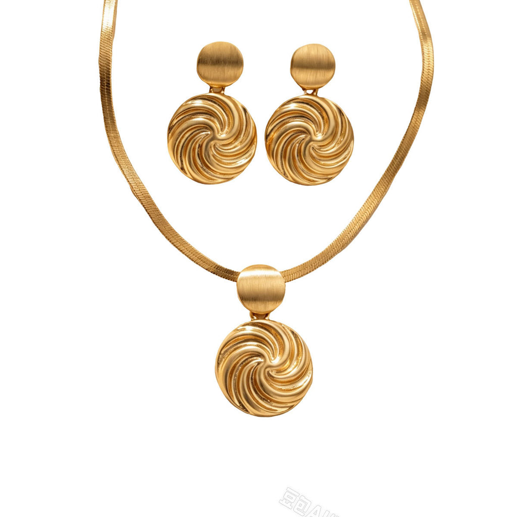 Swirled Disc Collar Jewelry — product image 5
