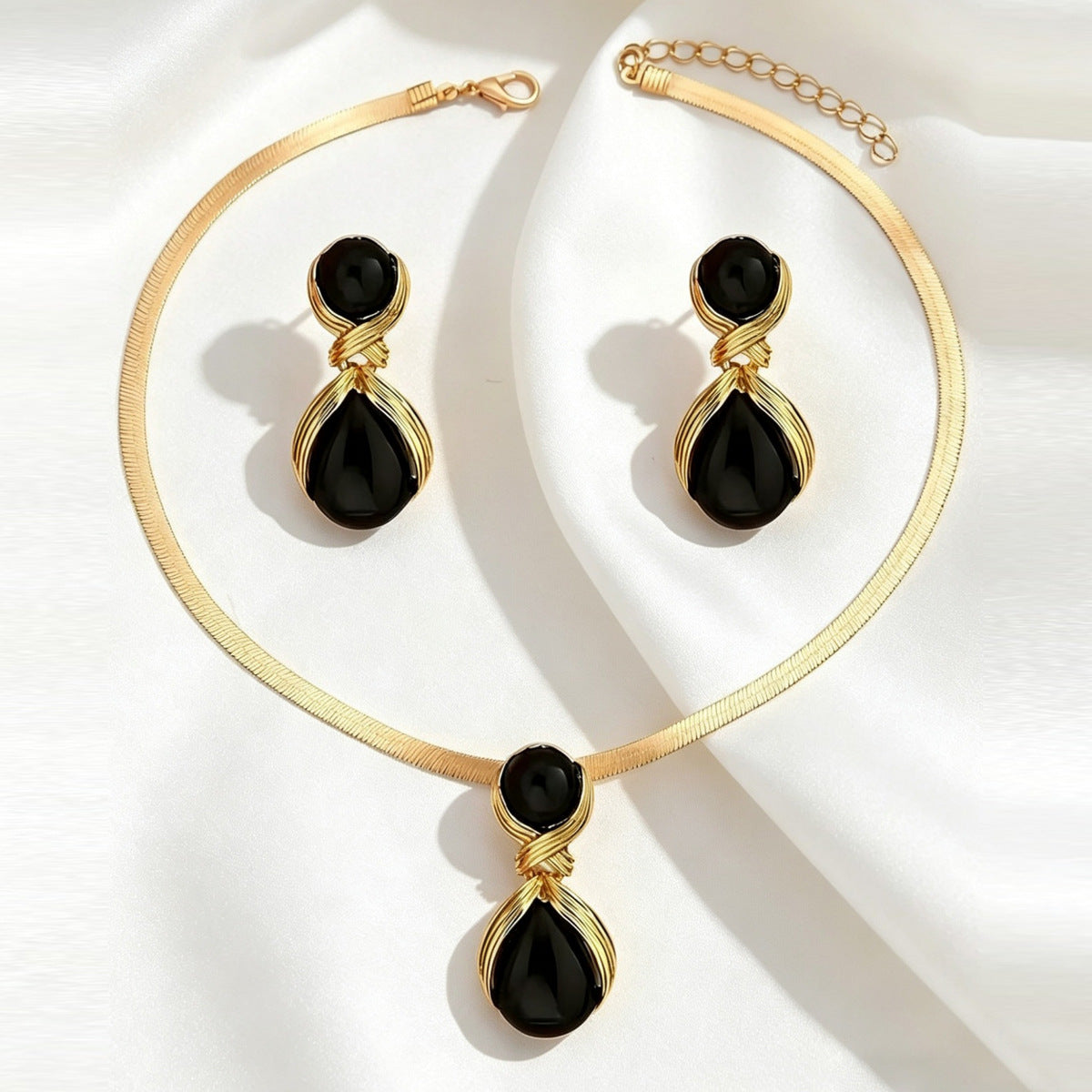 Black Double-Teardrop Jewelry — product image 3