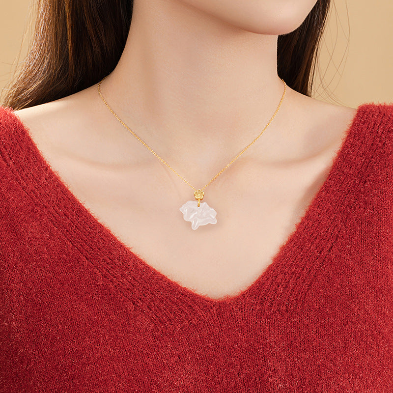 Immediately Rich Flower Sterling Silver 925 Necklace Female National Tide White Agate Birth Year Clavicle Chain Zodiac Horse Flower Pendant