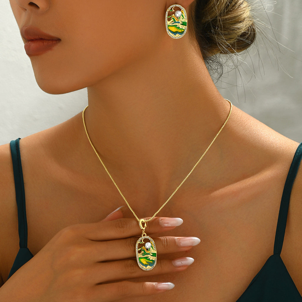 Green Landscape-Effect Pendant Jewelry