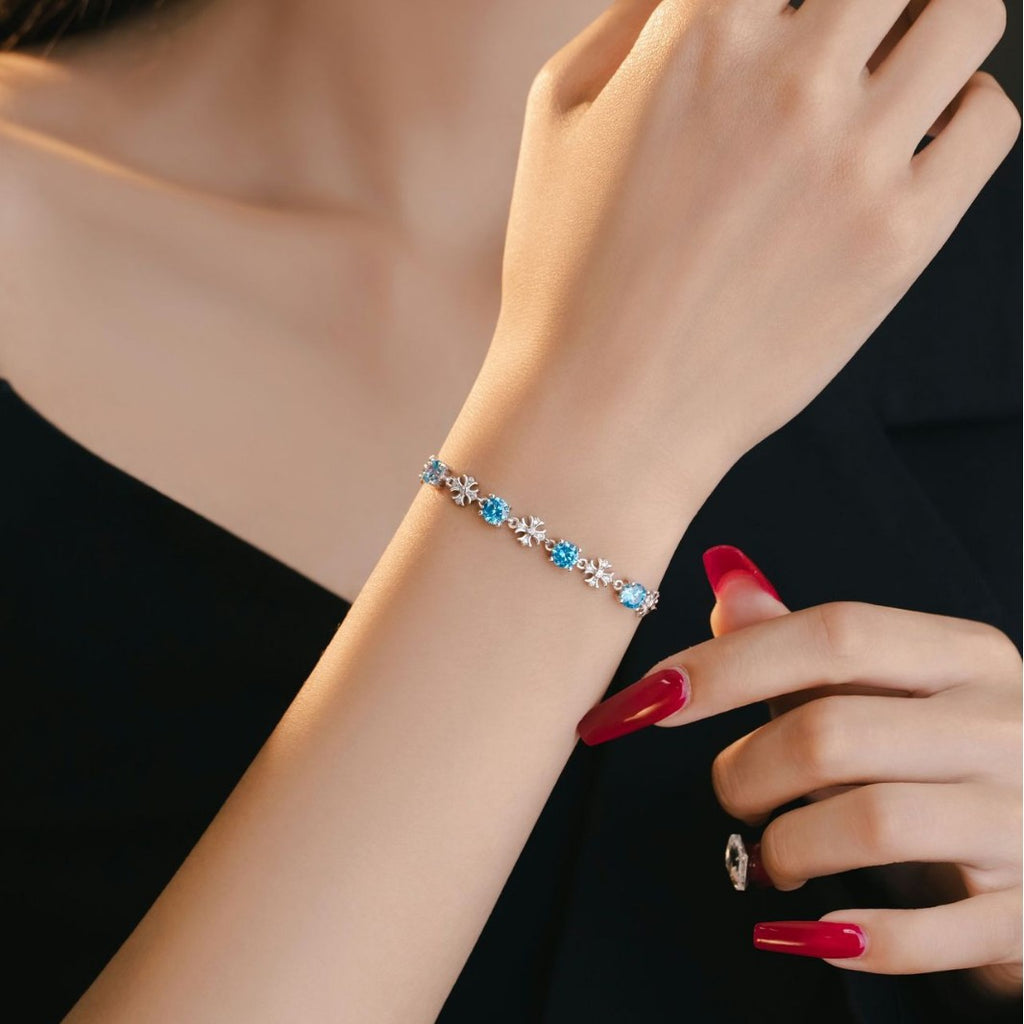 Armband aus 925er Sterlingsilber – Kreuz und Stern und Zirkonia-Akzente