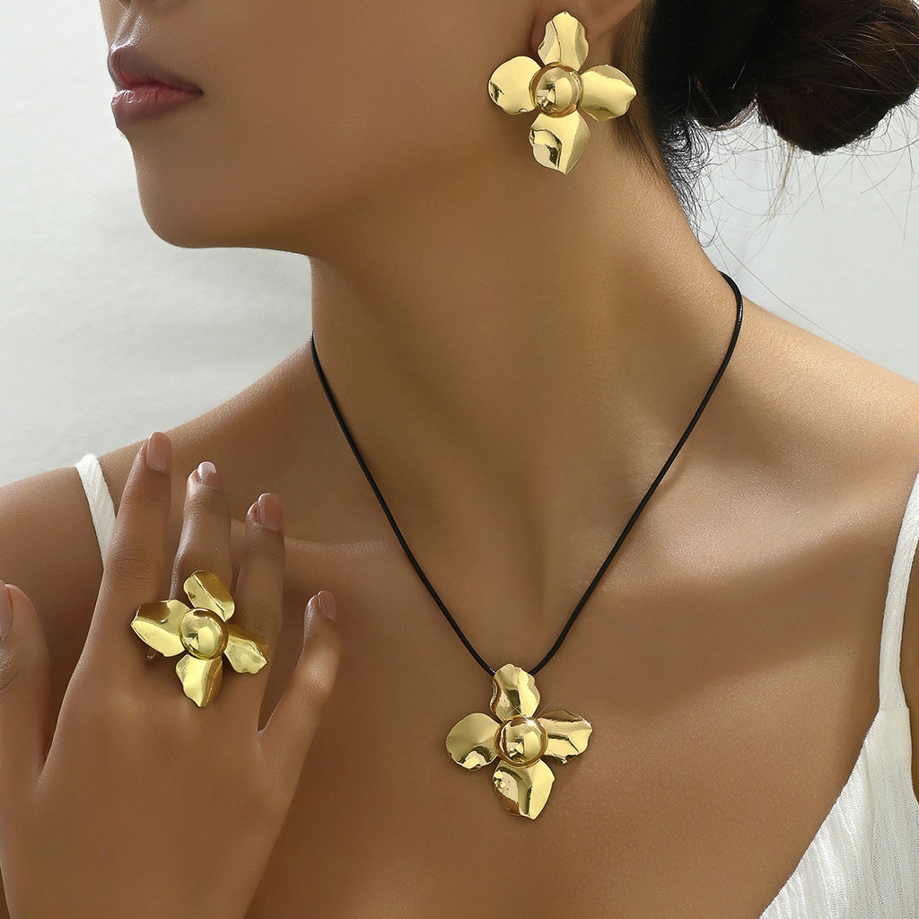 Rounded Cross-Petal Cord Jewelry