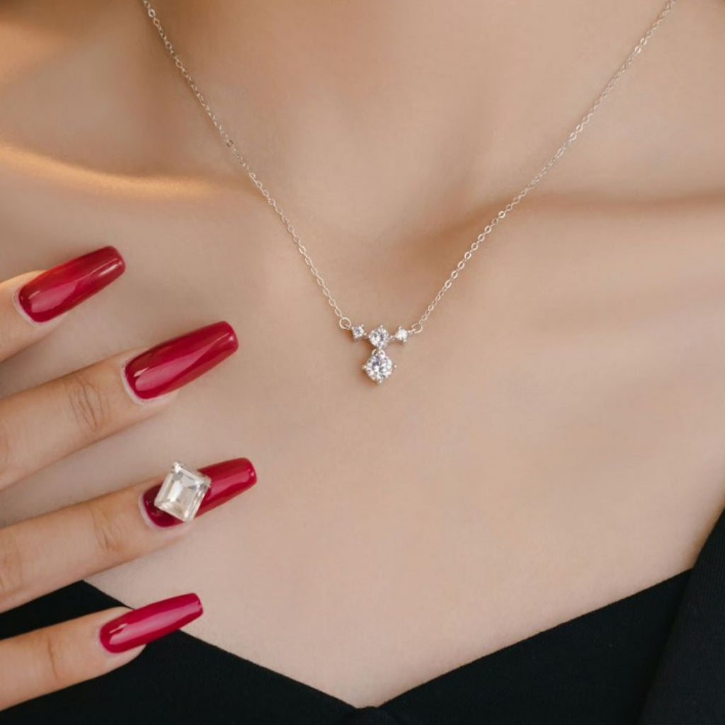 Sterling Silver Laurel and Star Necklace – Zircon Accents