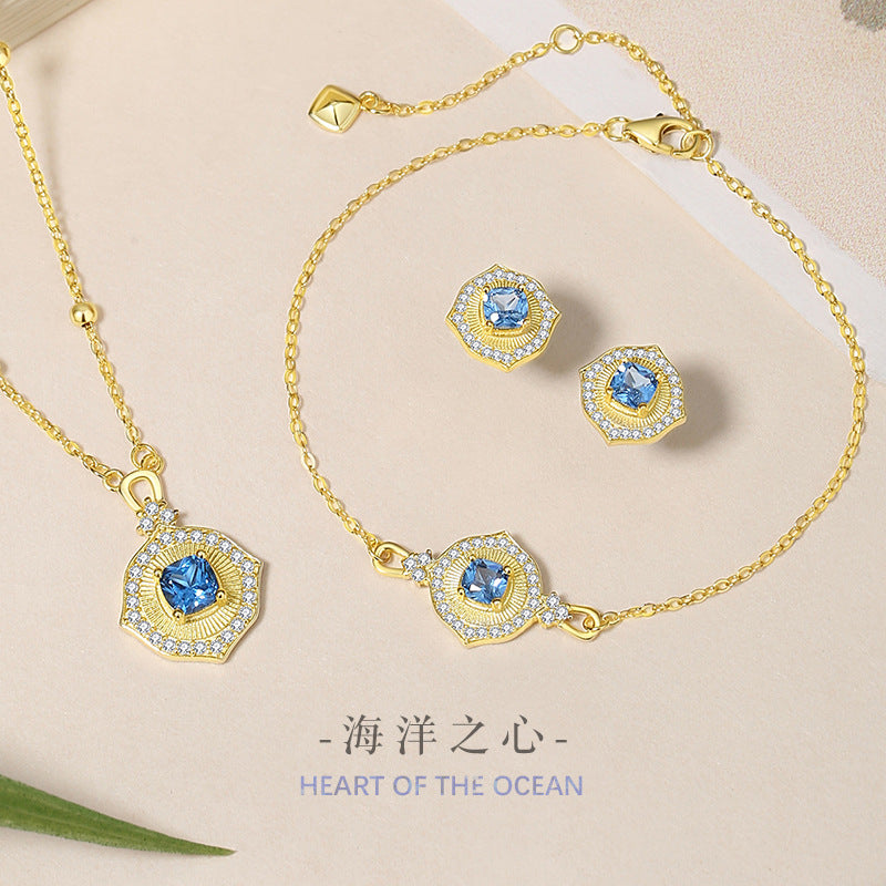 Ocean Heart Sterling Silver 925 Necklace Female Niche Design Light Luxury Zircon Cube Sugar Clavicle Chain Ins Love Pendant