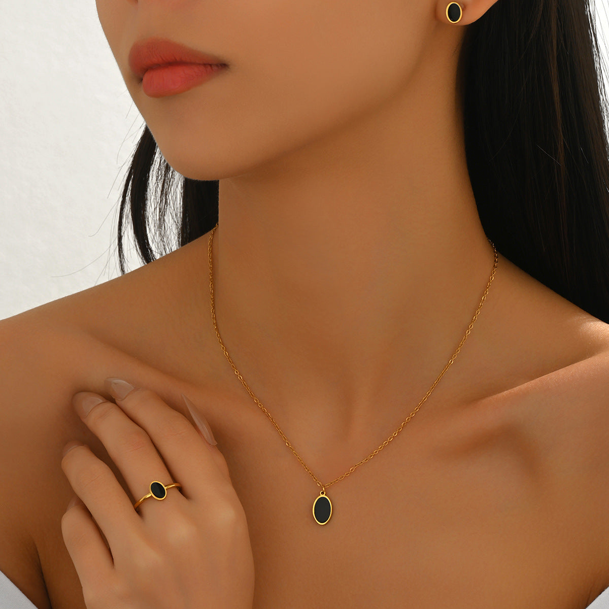 Small Black Oval Pendant Jewelry