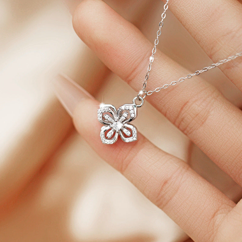 Lucky Clover Sterling Silver 925 Necklace Female Niche Design Light Luxury Style Zircon Clavicle Chain Ins Rotatable Pendant
