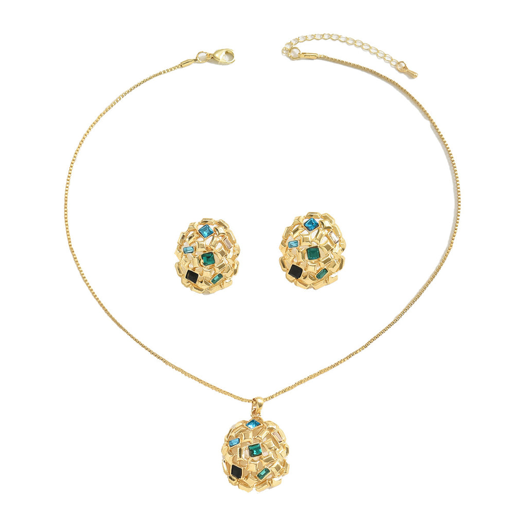 Green-Accent Ornate Pendant Jewelry — product image 5