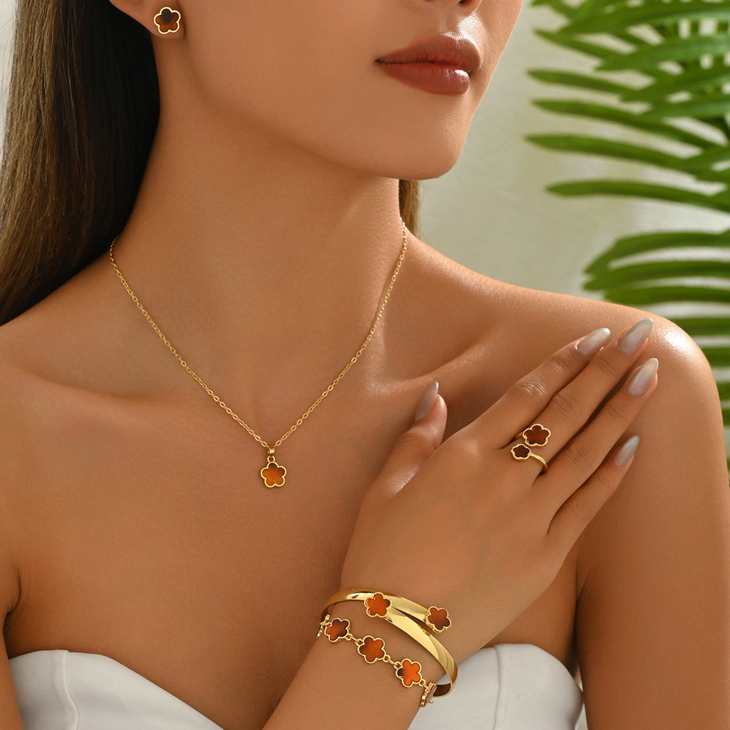 Tiny Clover Jewelry