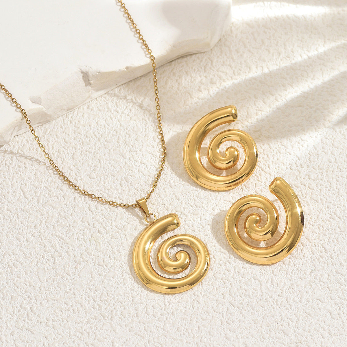 Curled Spiral Chain Jewelry — product image 3