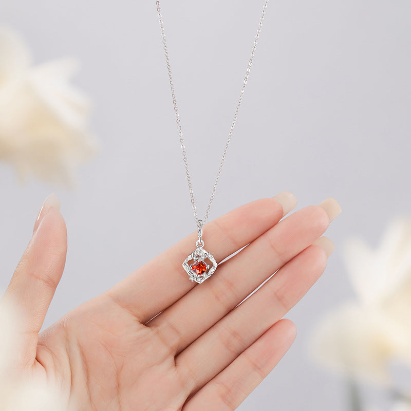 Fantasy Heart Sterling Silver 925 Necklace Niche Design Light Luxury Square Sugar Ice Flower Clavicle Chain Ins Style Love Pendant
