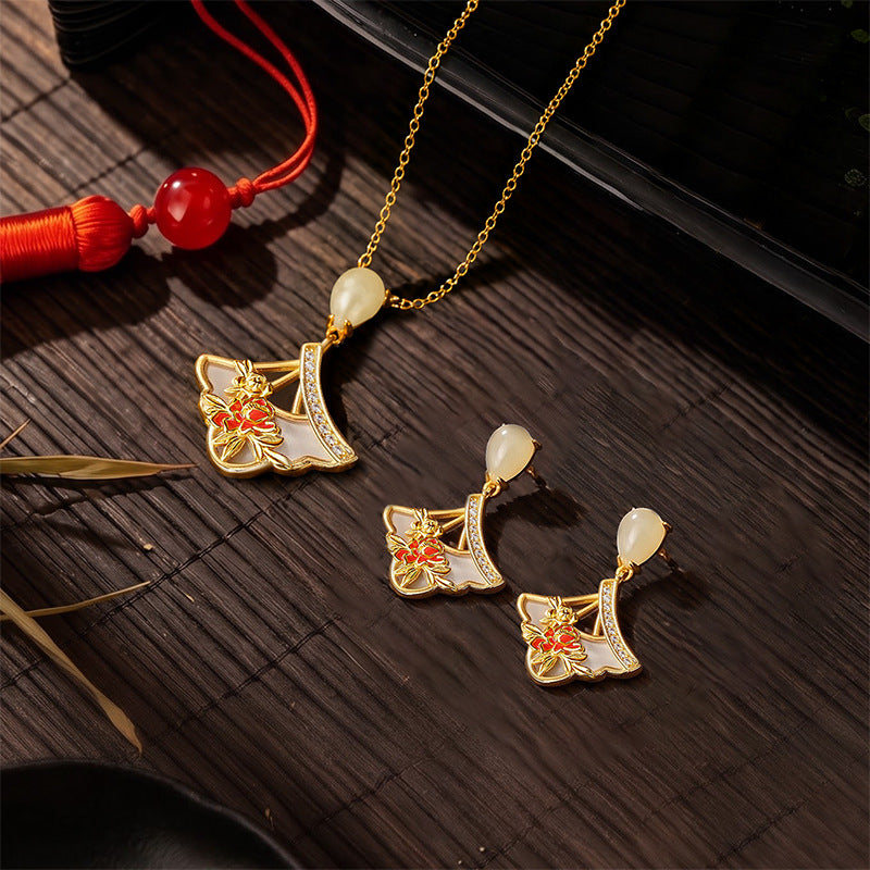 Schmuck aus 925er Sterlingsilber – Blüte und Kleid und Hetian-Jade