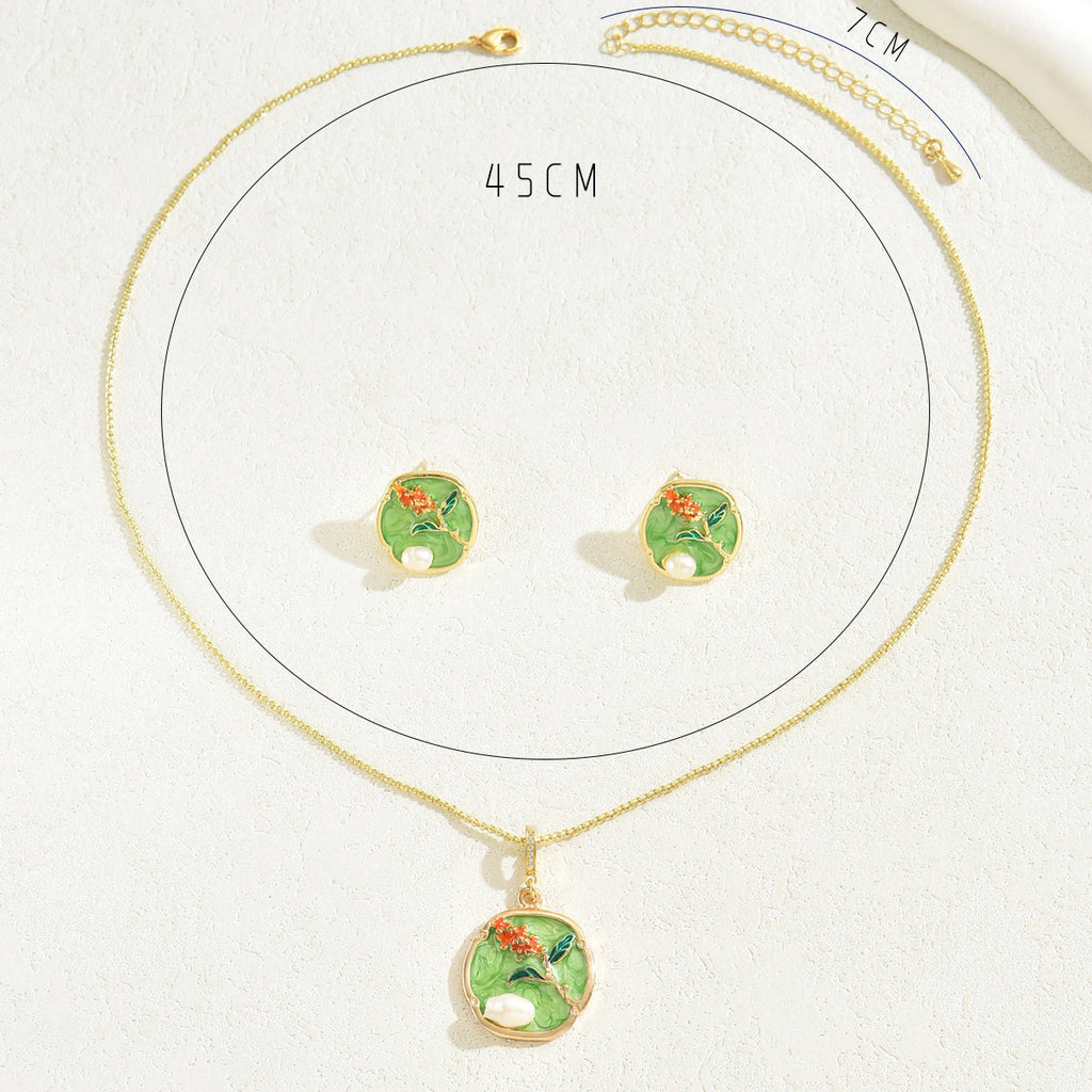 Green Rose-Pattern Disc Jewelry — product image 3