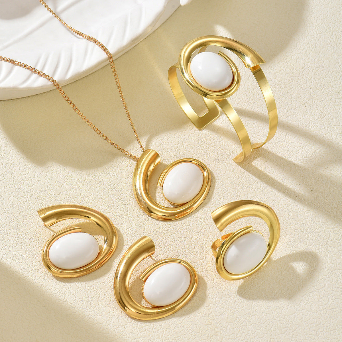 Oval Cabochon-Effect Jewelry — product image 3