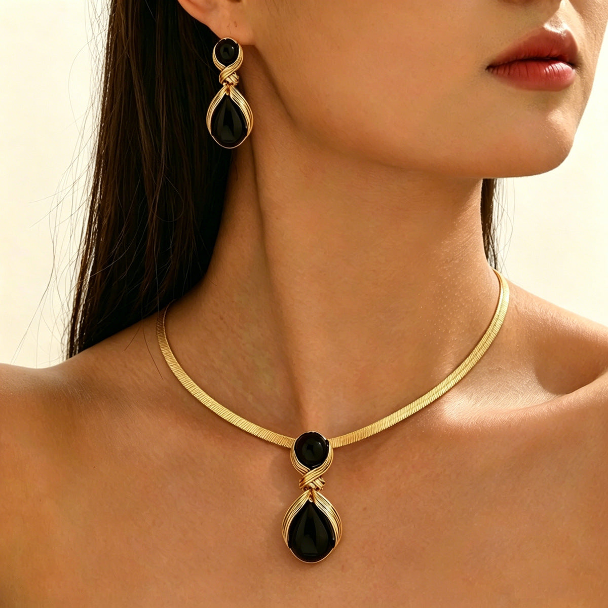 Black Double-Teardrop Jewelry — product image 2