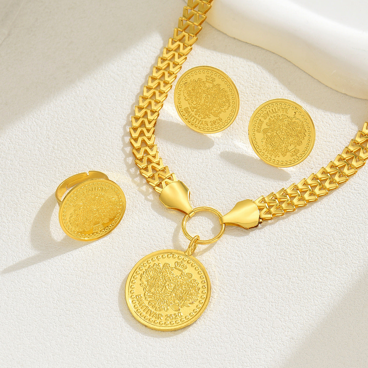 Coin Pendant Chain Jewelry — product image 3