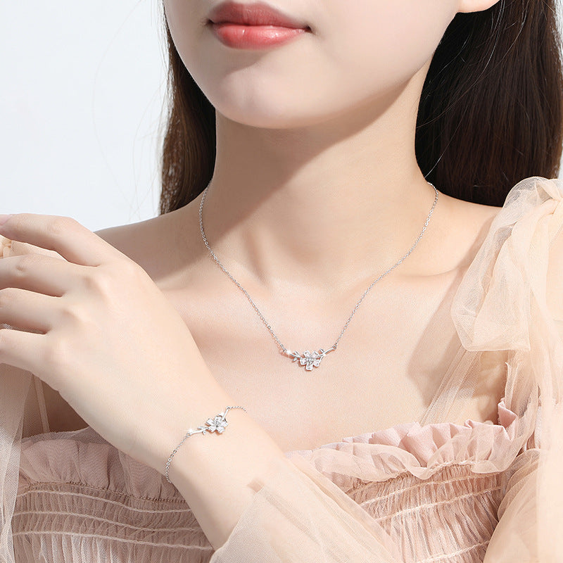 Cherry Blossom Sterling Silver 925 Necklace Female Niche Design Light Luxury Leaf Clavicle Chain Get Things Ins Style Flower Pendant