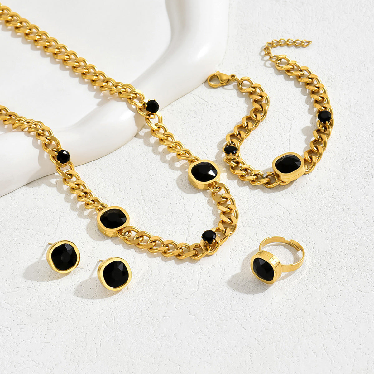 Black Round Station Chain Jewelry — product image 3