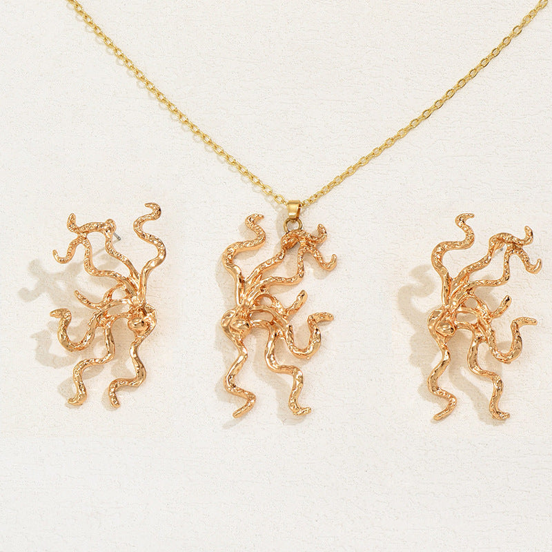 Wavy Branch Pendant Jewelry — product image 2