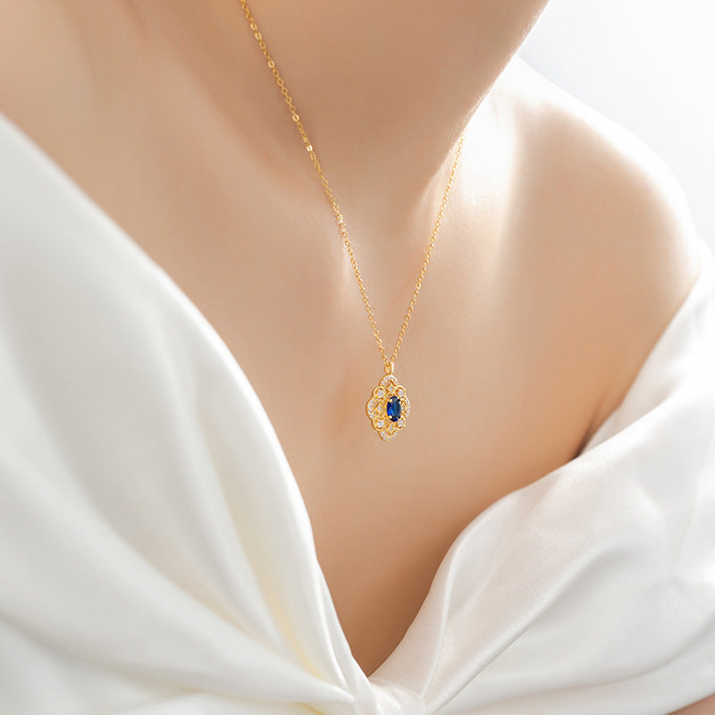 Clover Sterling Silver 925 Necklace Female Niche Design Light Luxury Blue Zircon Flower Clavicle Chain Ins Love Pendant