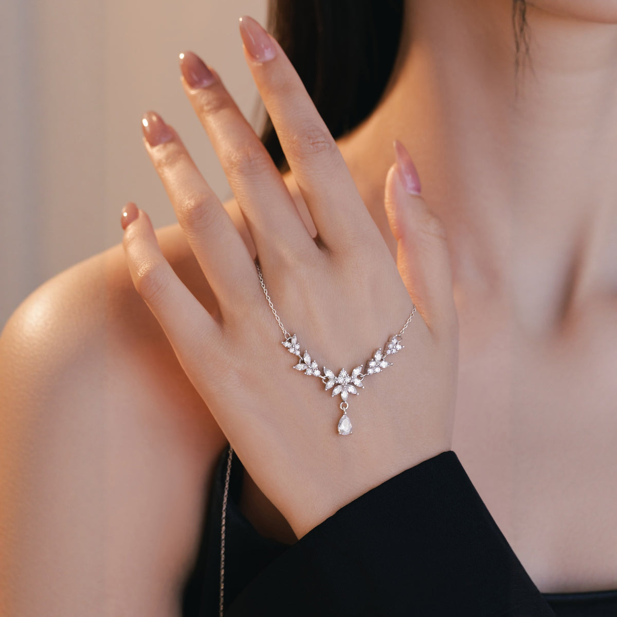 S925 Silver Platinum-Plated Olive Branch V-Shaped Necklace Water Drop Zircon Clavicle Chain Light Luxury Commuter Live Broadcast Hot Goods